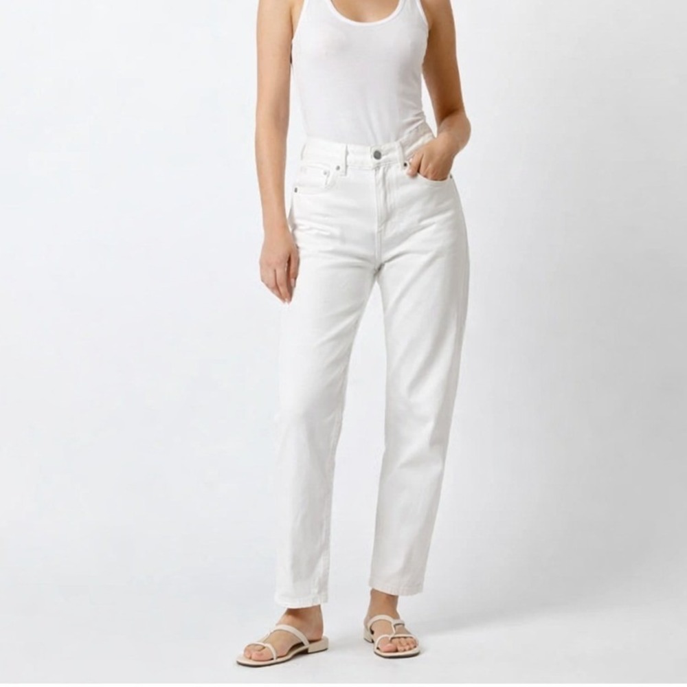 Everlane The Cheeky Jeans  White High Rise Minimalist Capsule Wardrobe Size 25